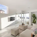 Apartmán My White Wall Realejo *